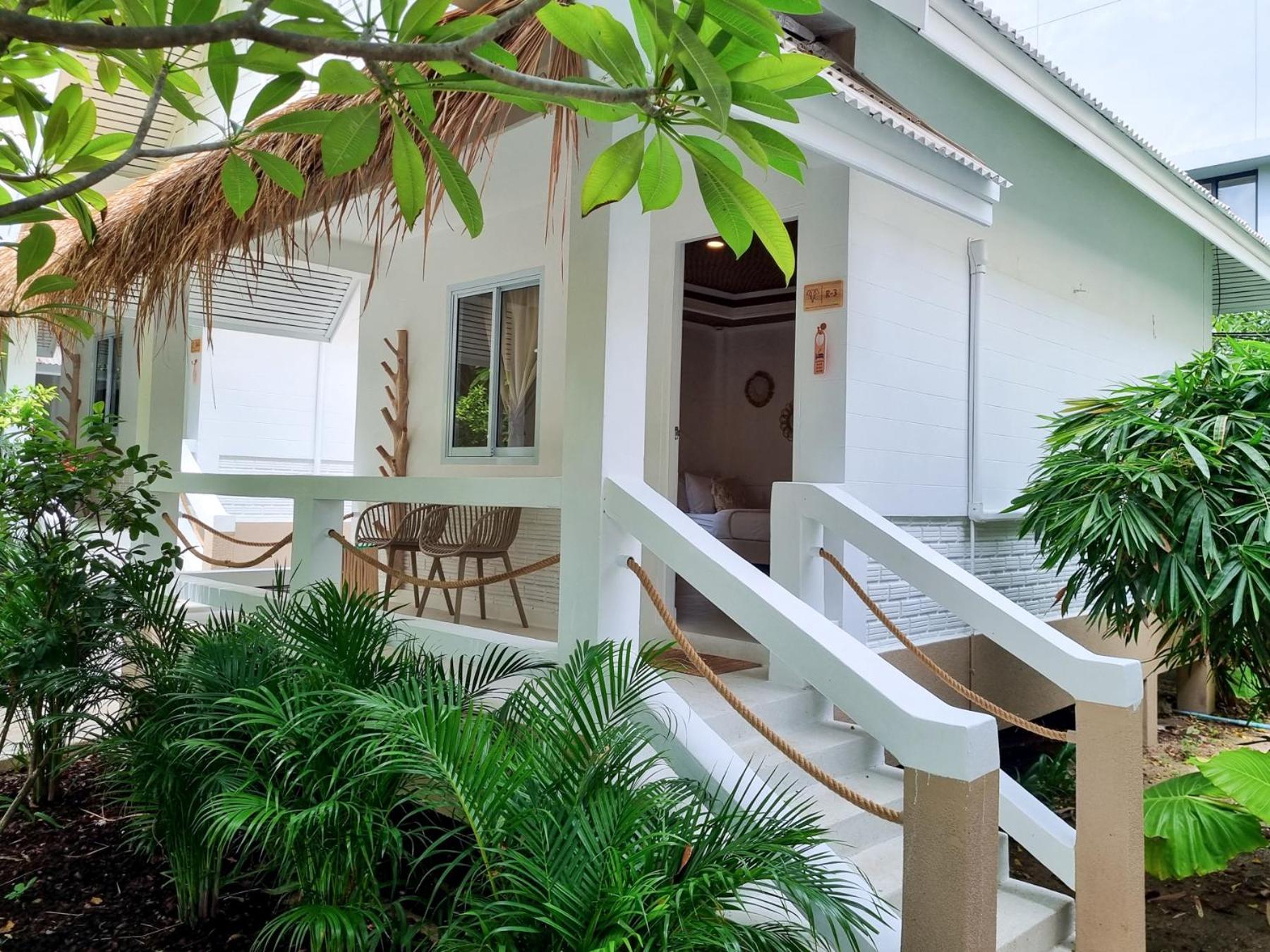 Elephant Beach Club & Resort Samui Chaweng  Room photo